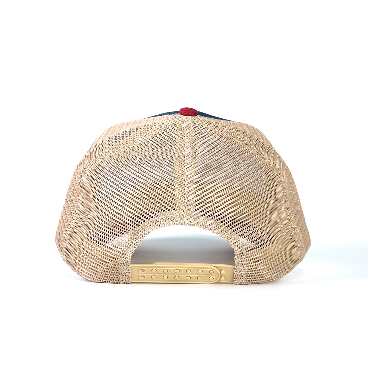 RANGELAB Mesh Trucker Hat – Classic Outdoor Cap for Travel, Hiking & Everyday Wear